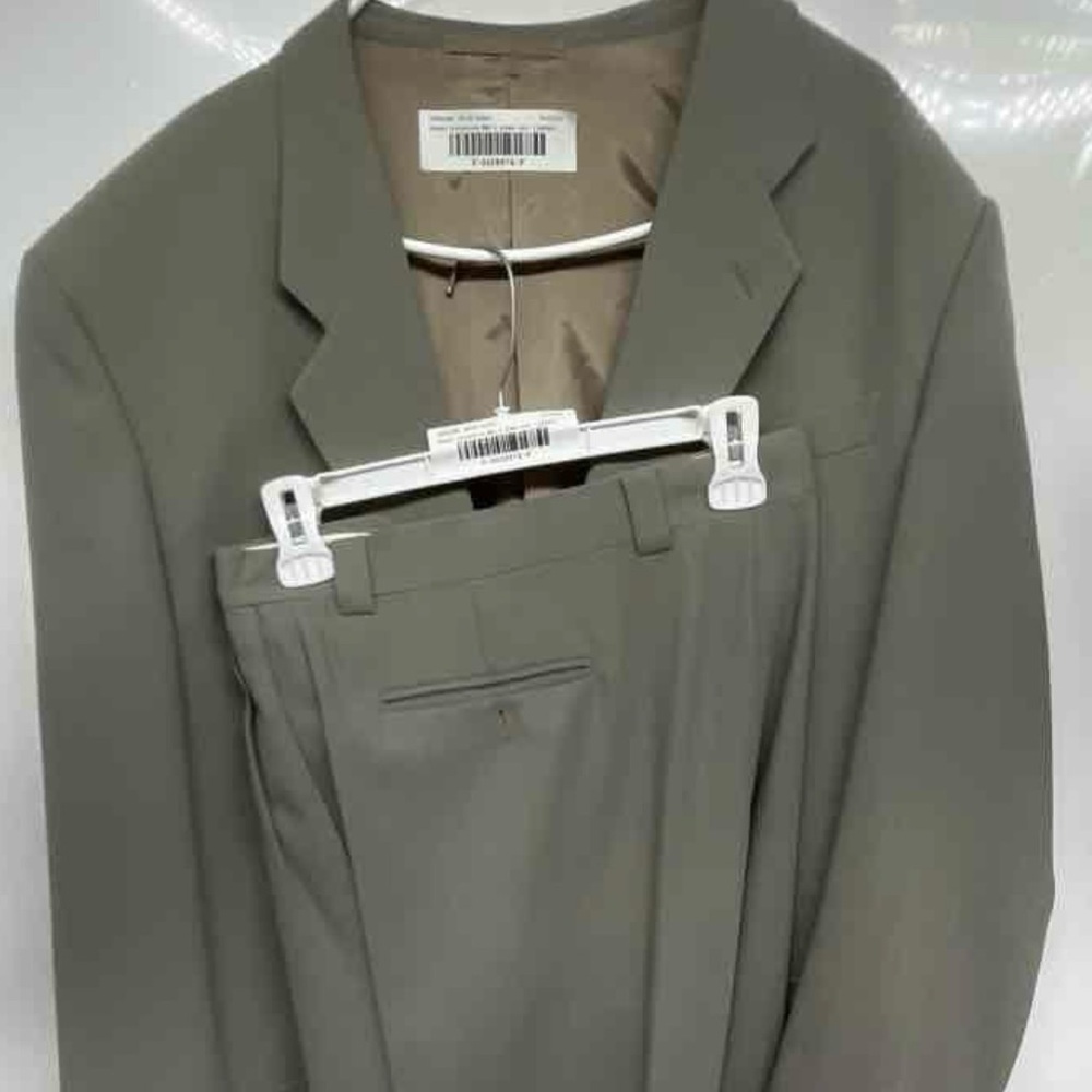 Armani Collezioni Elegant Suit